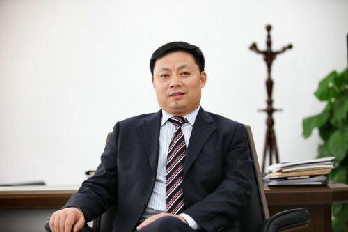宝胜集团有限公司董事局主席杨泽元