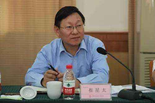 中国联合水泥集团有限公司董事长崔星太